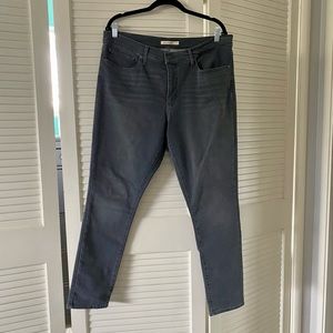 Levi’s Jeans